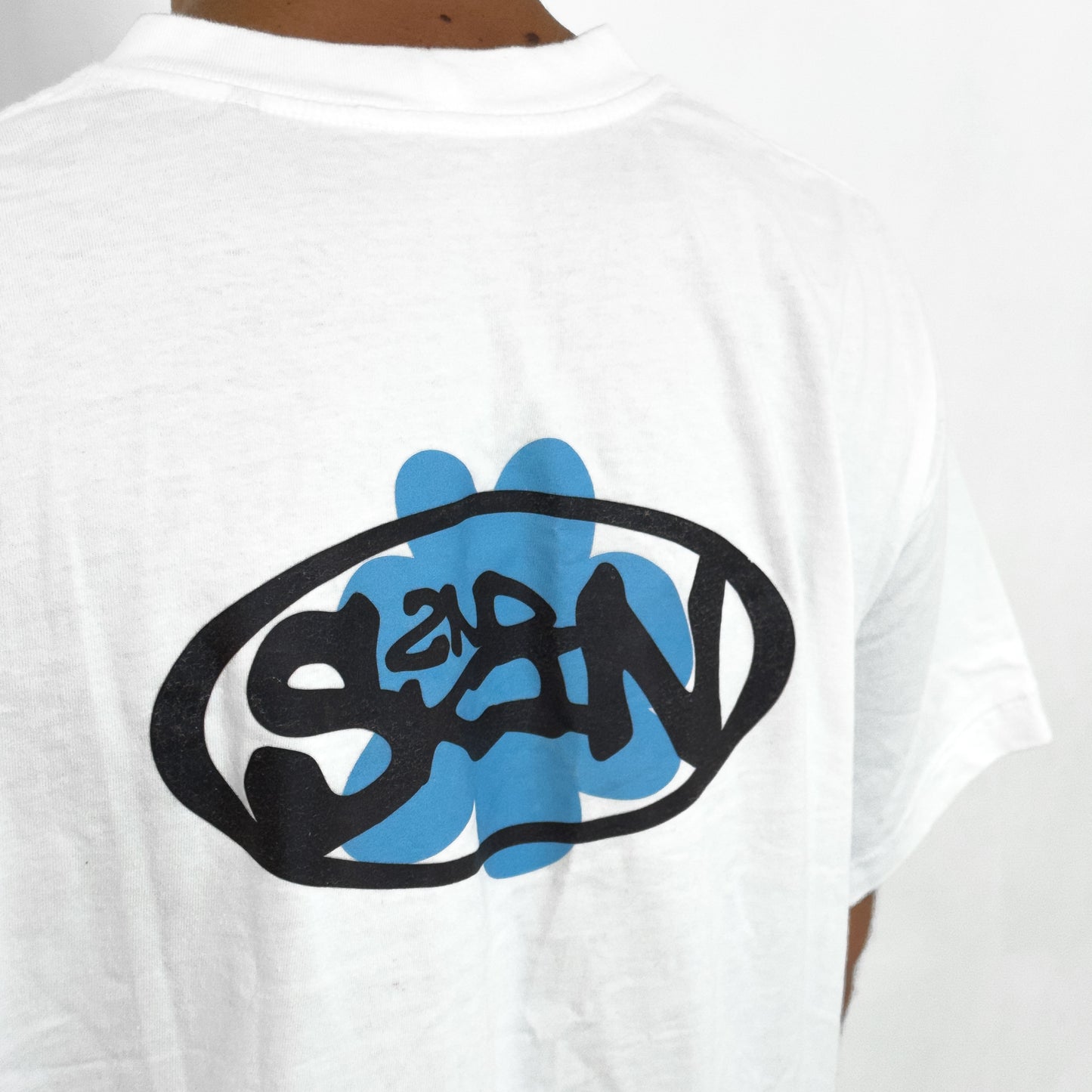 Cement Flower Tee White & Sky Blue